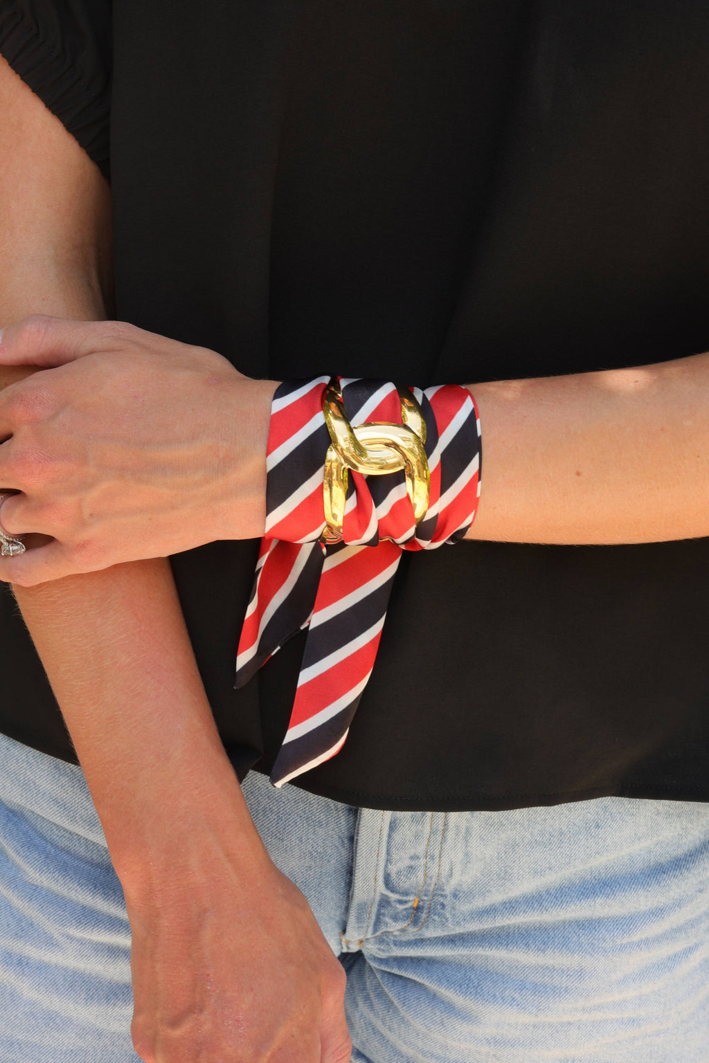 America 250 Striped Scarf Bracelet Black & Red | Limited Edition