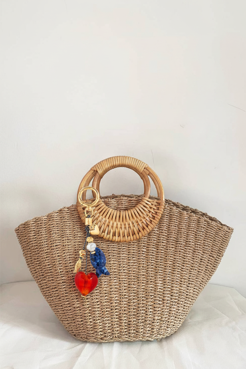 Charm colgando del Camel Tote